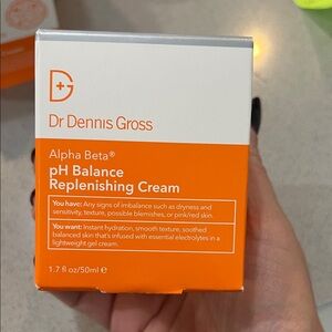 Dr Dennis Gross Alpha Beta pH Balance Replenishing Cream - Orange